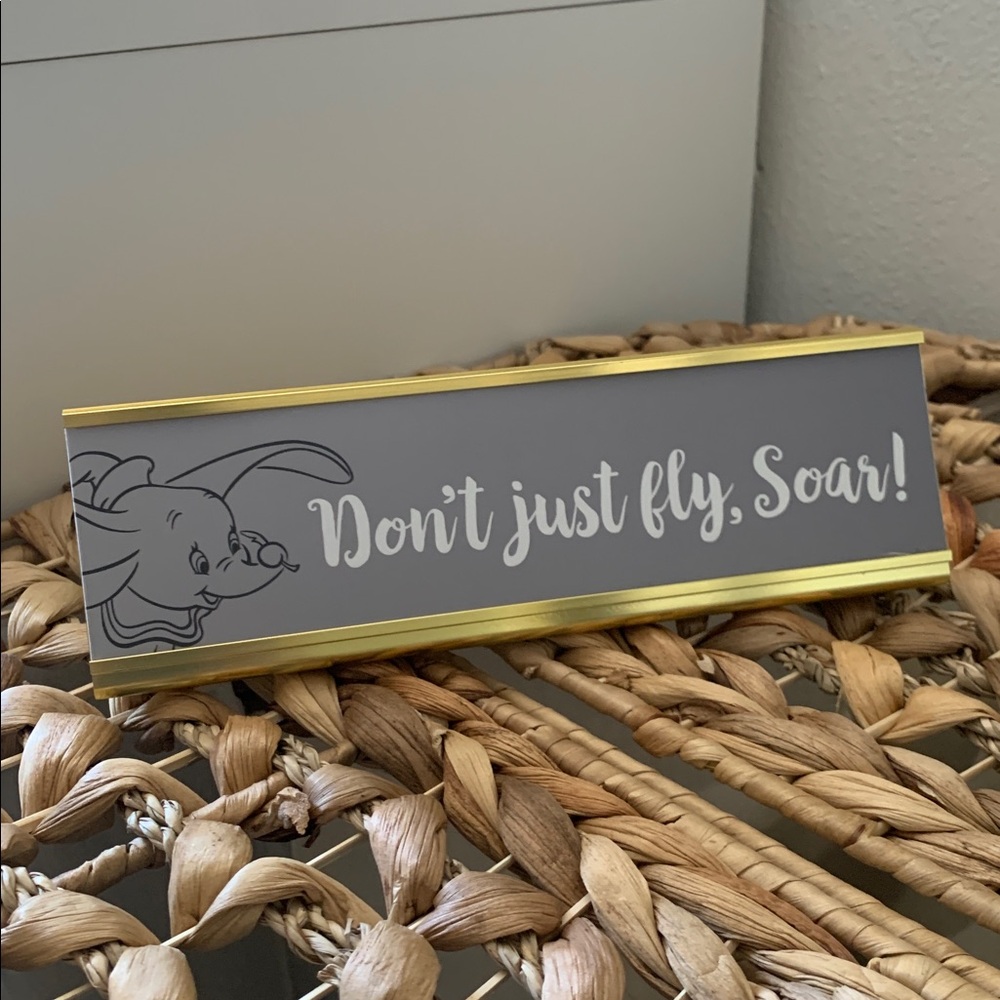 disney dumbo desk plaque